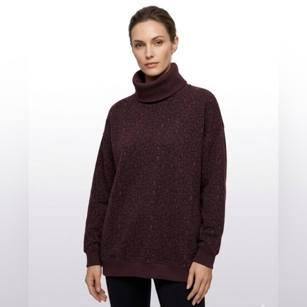 American Eagle Turtleneck Purple Leopard Print Oversized Sweatshirt Extra Small